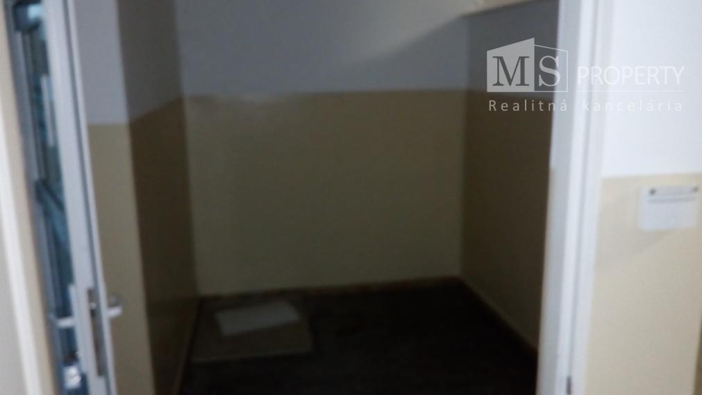 Prenájom komerčného priestoru 95 m2, Martin-sever