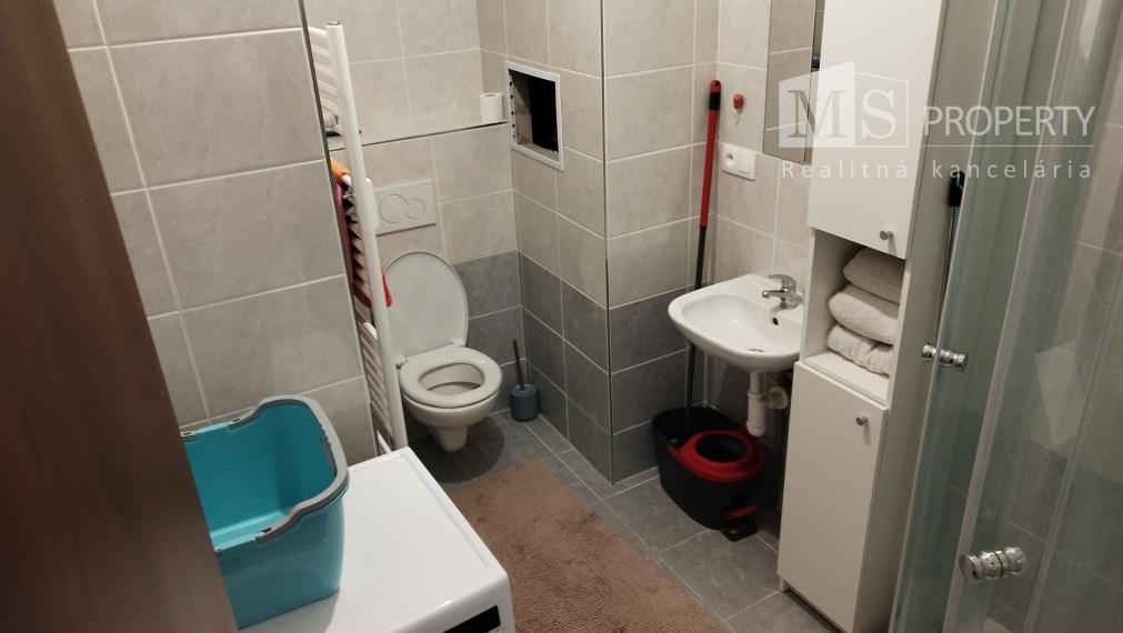 Prenájom 1 izbový byt Martin sídlisko Ľadoveň